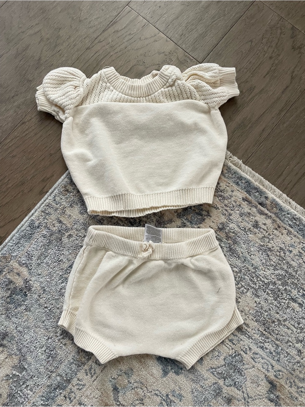 Jessica Simpson Cream Knit Puff Sleeve Top & Bloomer Set